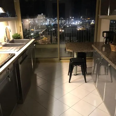 55M One Bedroom Seafront Port Vauban Antibes With 20M Terrace בית נופש